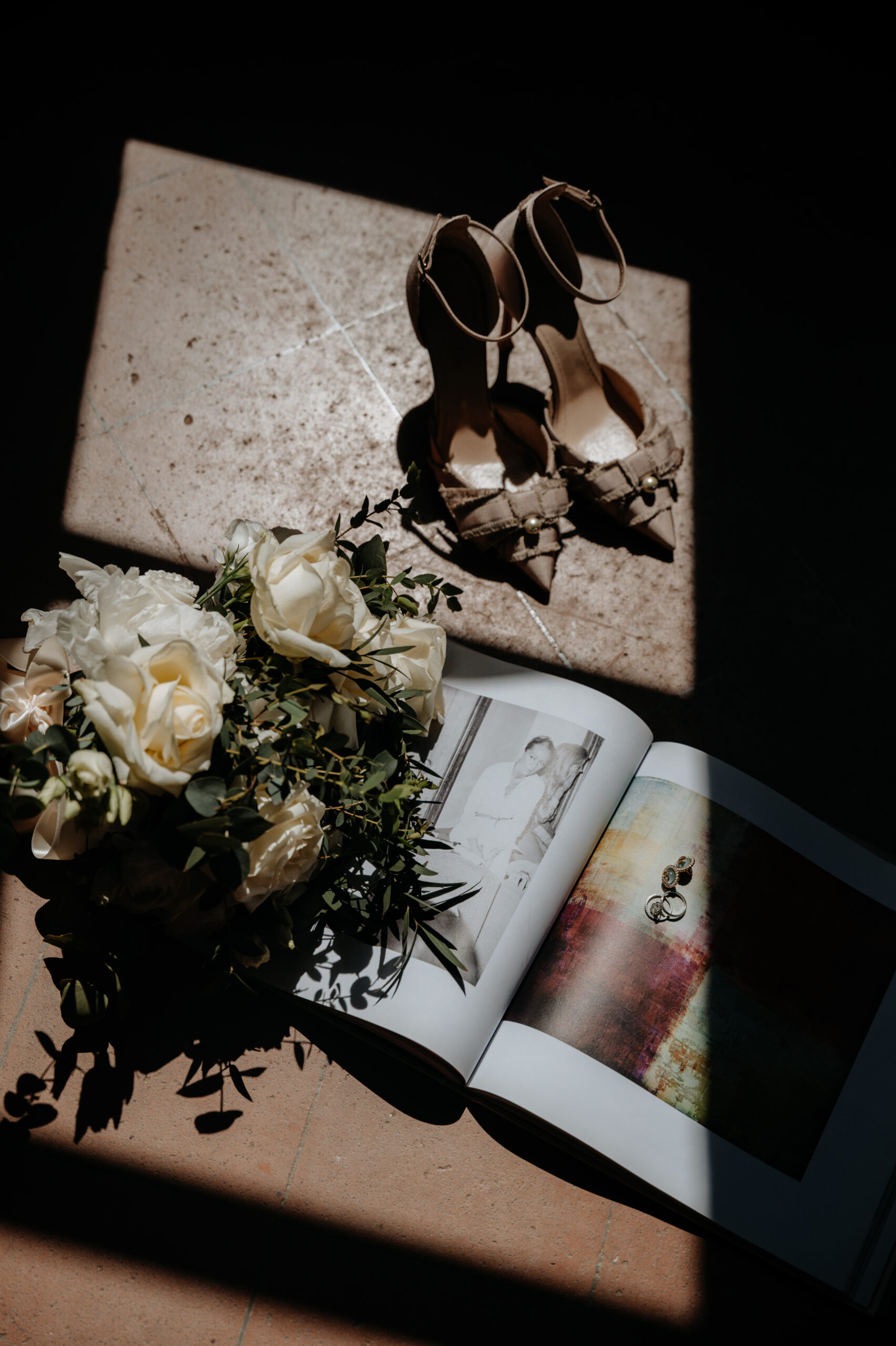 Details of the bride